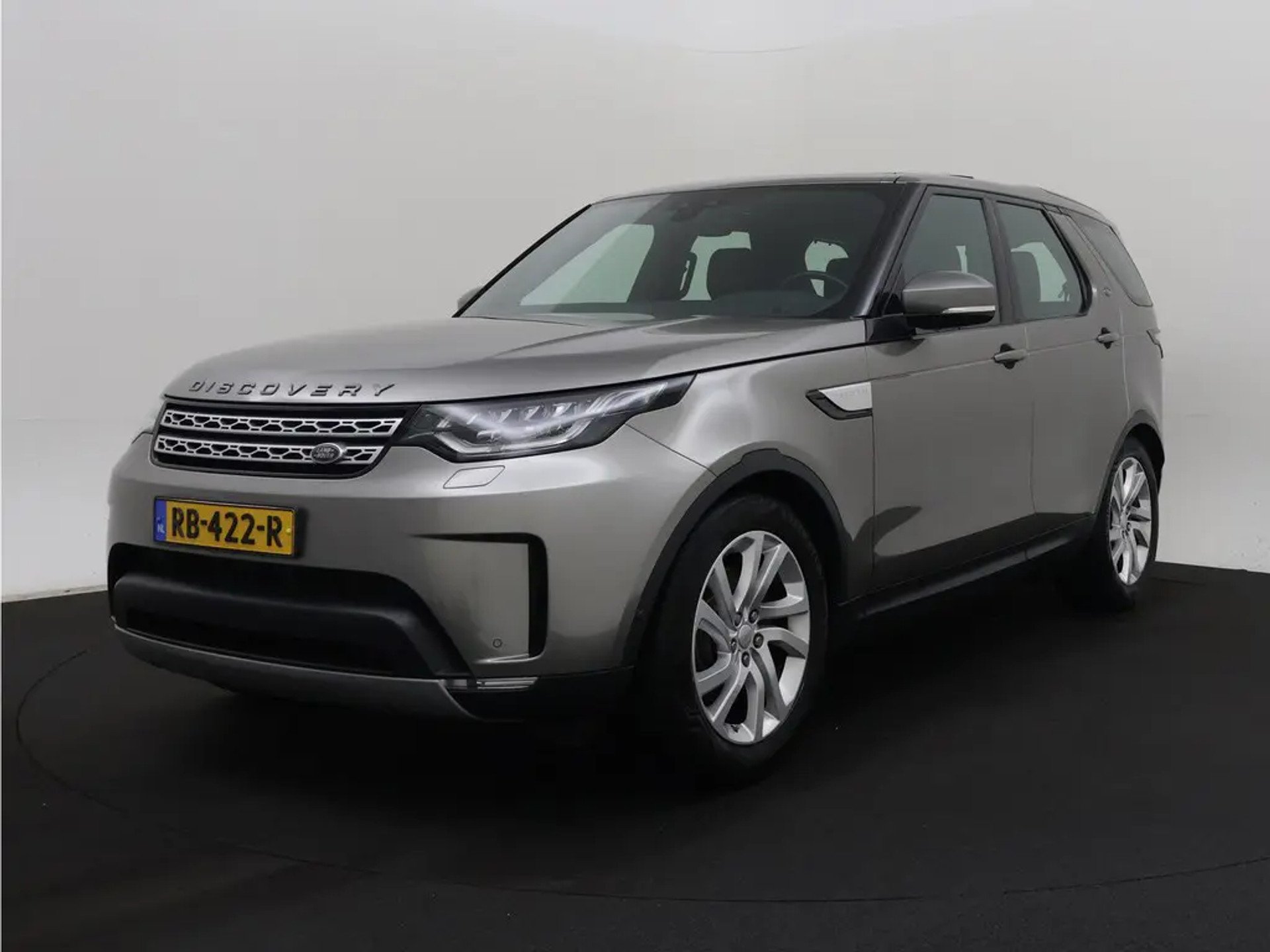 Land Rover Discovery 2.0 HSE Luxury - Diesel - Automatic - 241 hp - 128.517 km