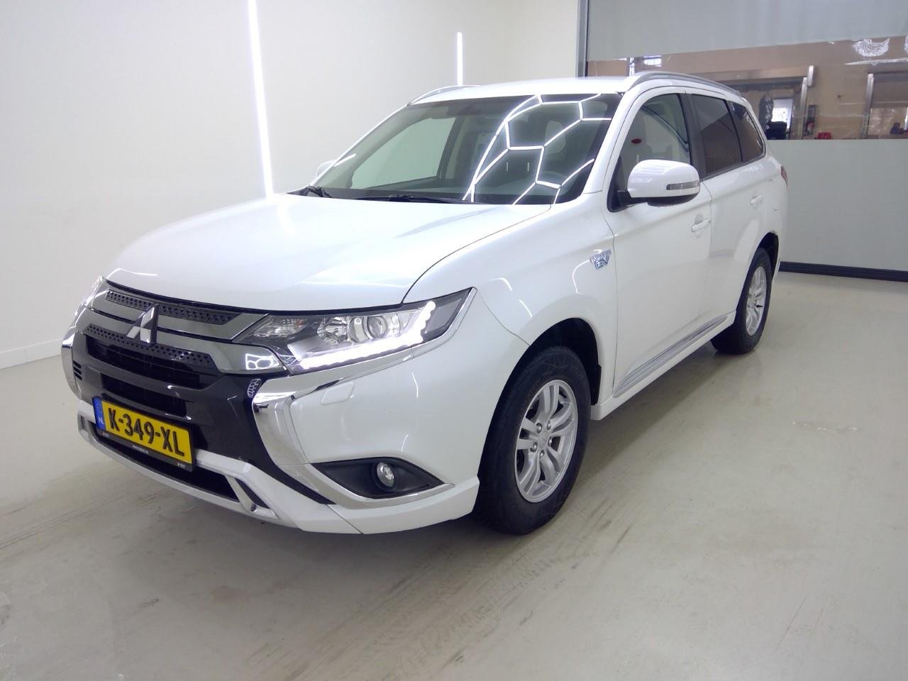 Mitsubishi Outlander 2.4 Pure - AWD - Hybrid - Automatic - 135 hp - 147.064 km