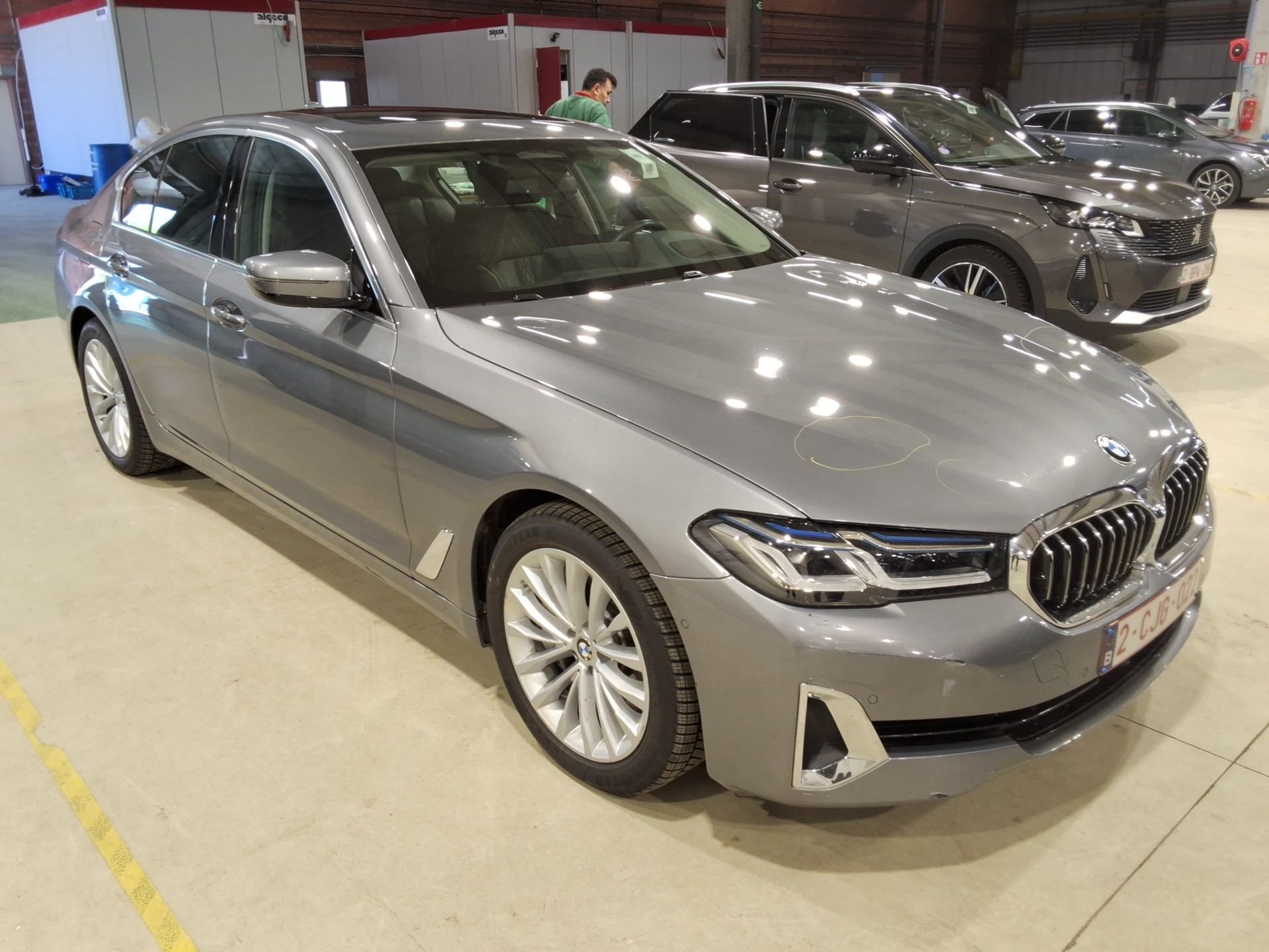 2022 BMW 5 Series 60733 miles - купити Авто з сша BMW у Києві та