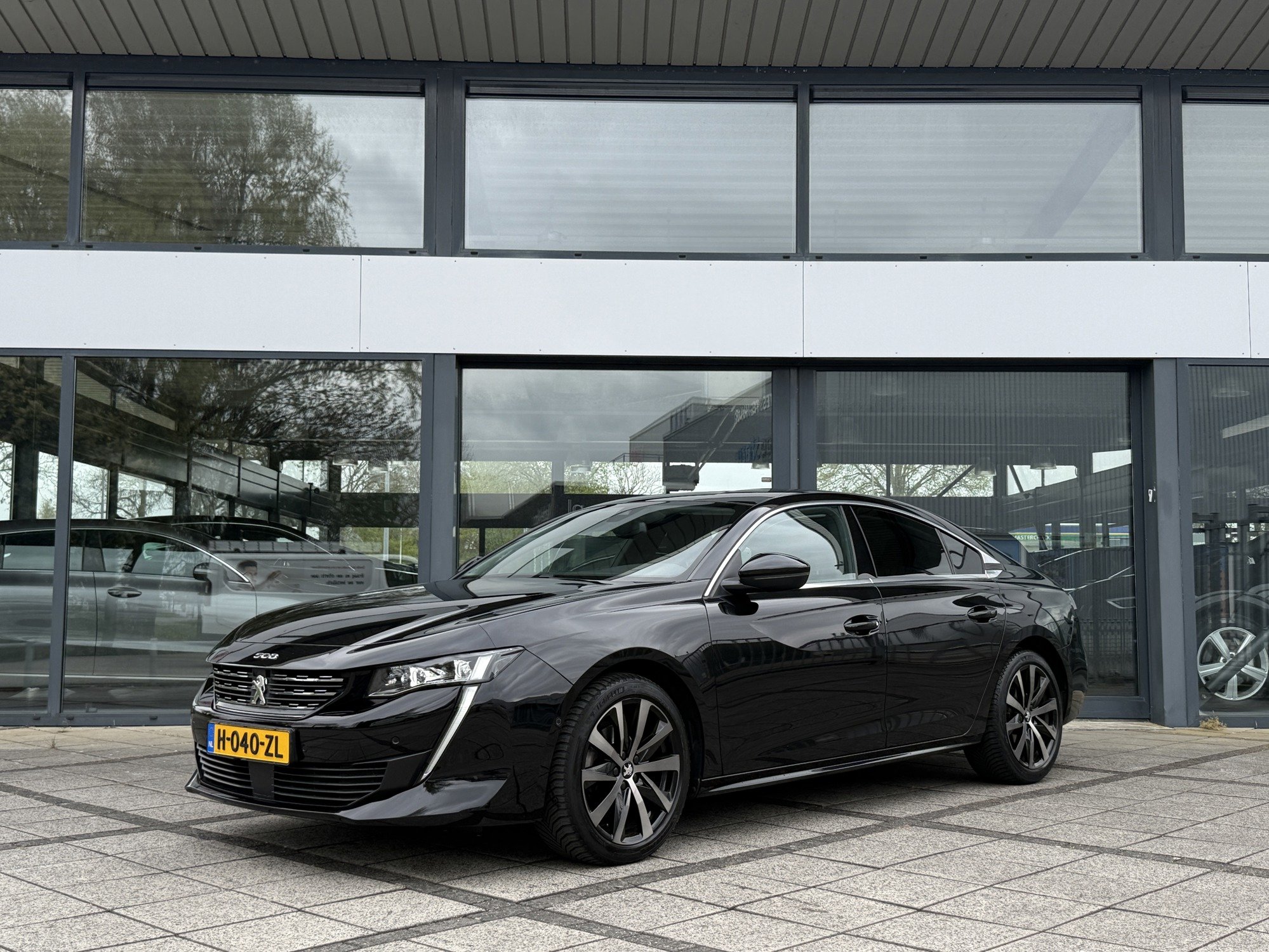 Peugeot 508 1.5 HDI Allure - Diesel - Automatic - 131 hp - 156.919 km