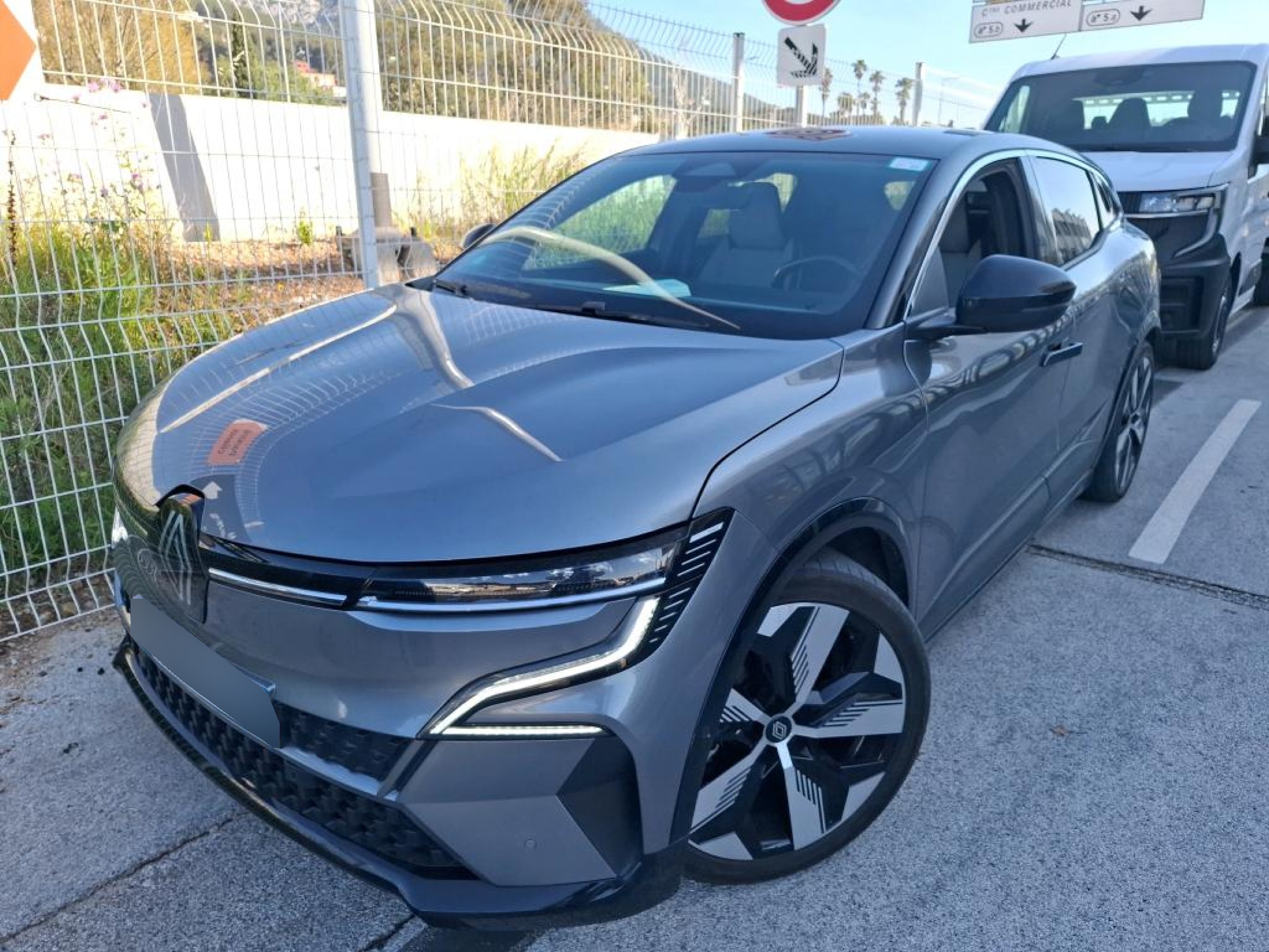 Renault Megane E-Tech Techno - Electric - Automatic - 217 hp - 36.608 km