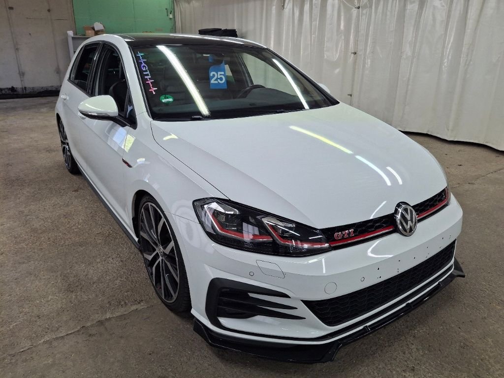Volkswagen Golf GTI Performance - Petrol - Automatic - 227 hp - 90.822 km Performance