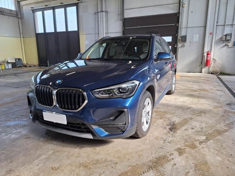 BMW X1 25e Business Advantage - xDrive - Hybrid - Automatic - 220 hp - 70.010 km Business Advantage