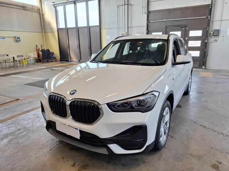 BMW X1 25e Business Advantage - xDrive - Hybrid - Automatic - 220 hp - 98.080 km Business Advantage