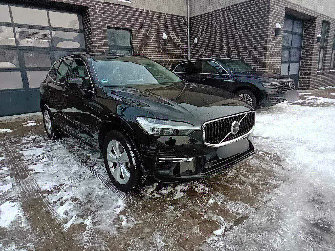 Volvo XC60 B4 Core - Petrol - Automatic - 197 hp - 27.913 km Core