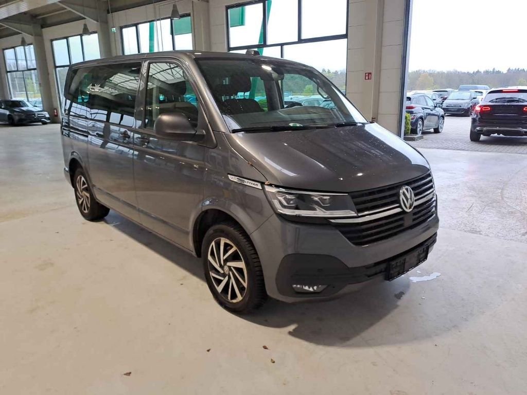 Volkswagen Multivan Trendline - Diesel - Automatic - 148 hp - 200.221 km Trendline