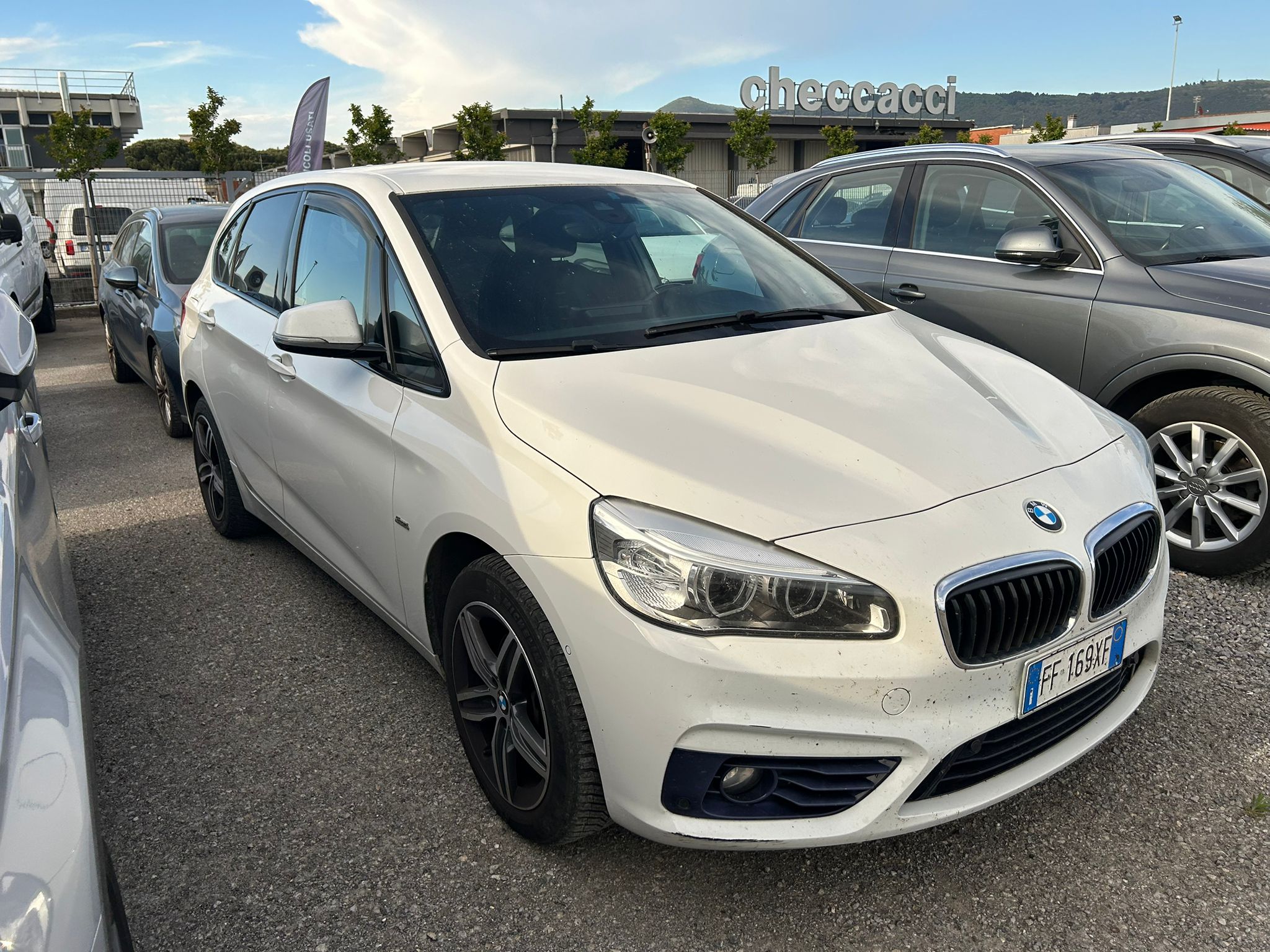 BMW 2 Series Active Tourer 218d Luxury - Diesel - Automatic - 150 hp - 246.000 km Luxury