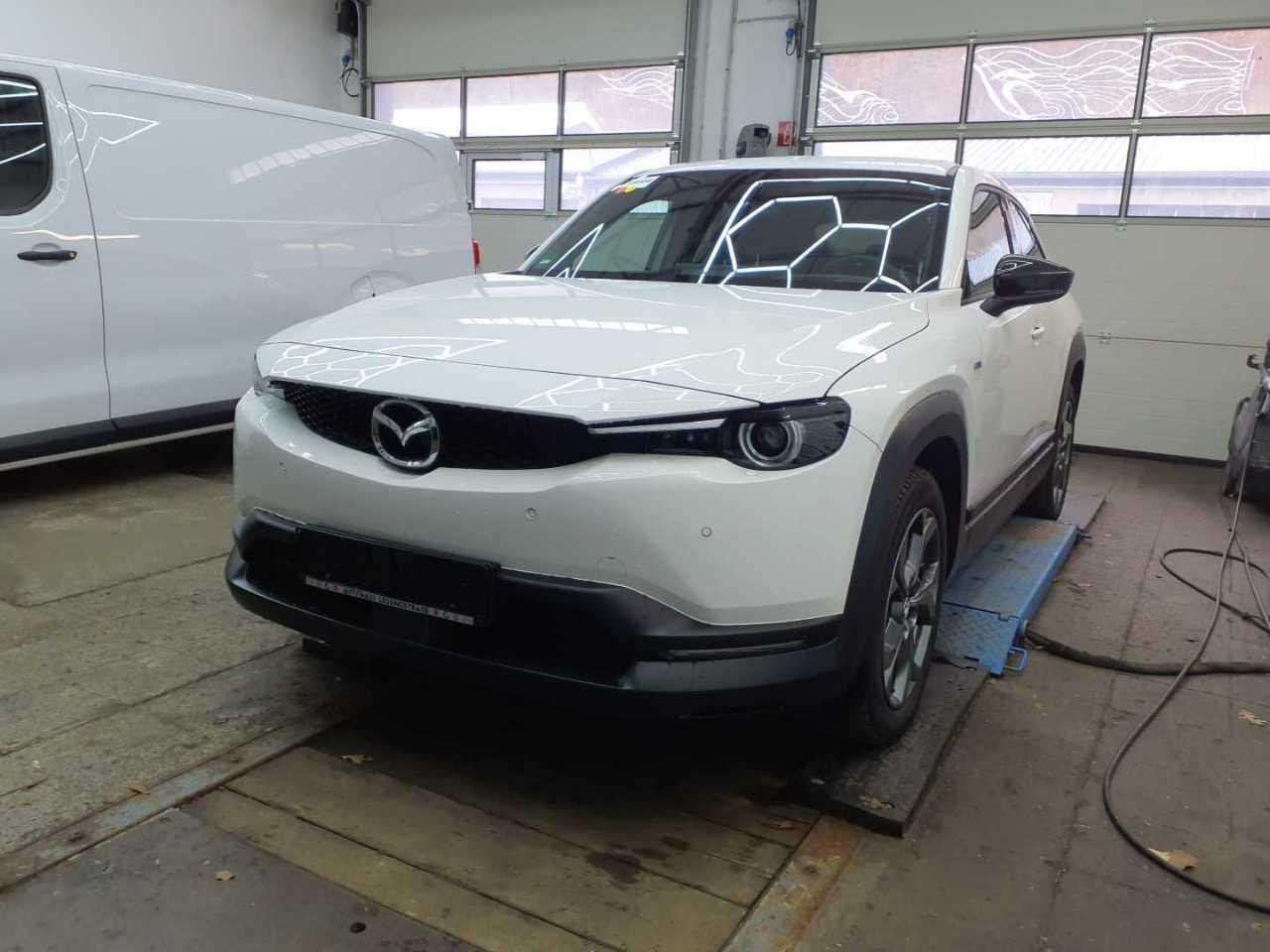 Mazda MX-30 Advantage - Electric - Automatic - 147 hp - 6.862 km