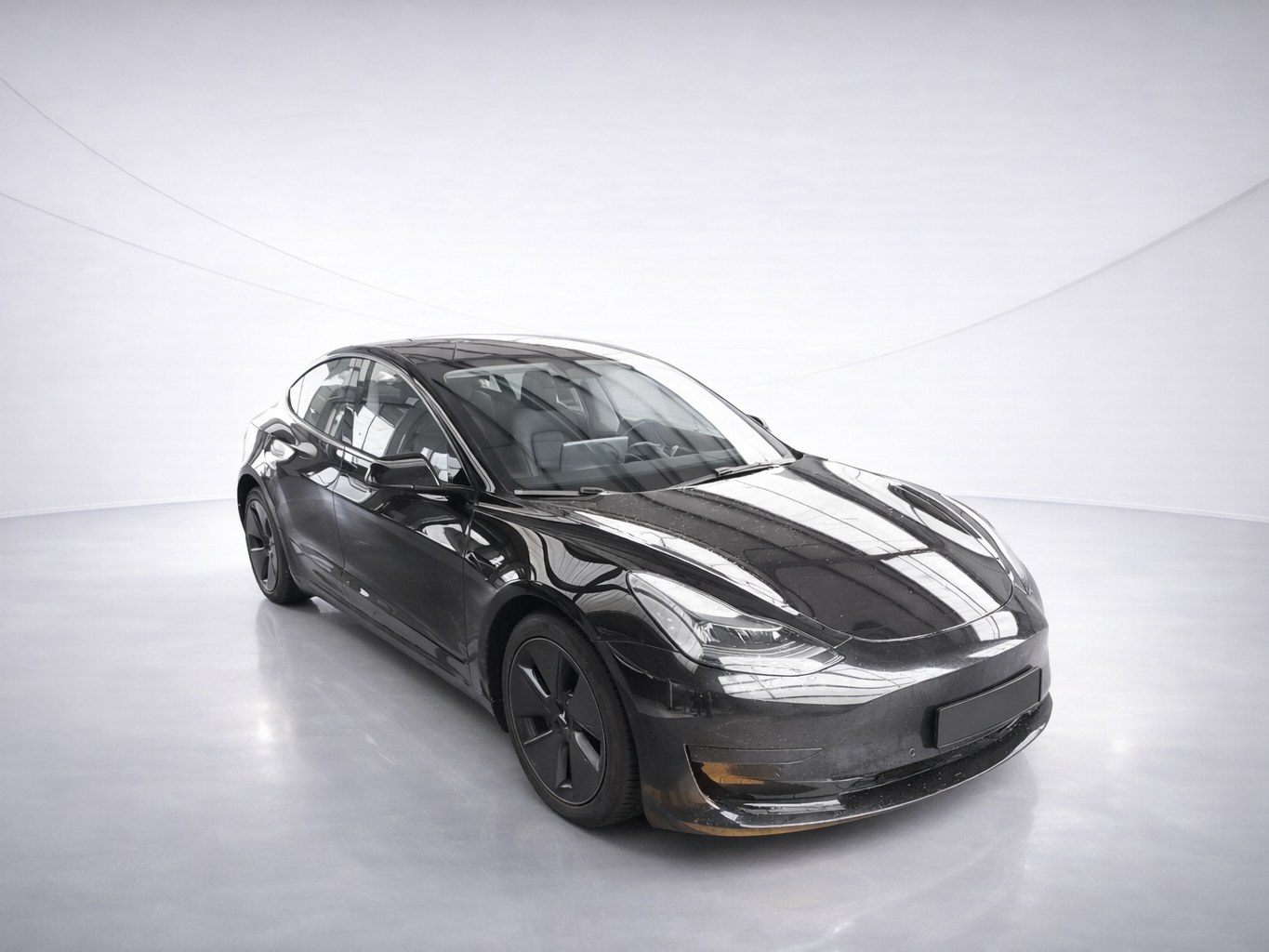Tesla Model 3 Standard Range Plus - Electric - Automatic - 283 hp - 96.940 km 