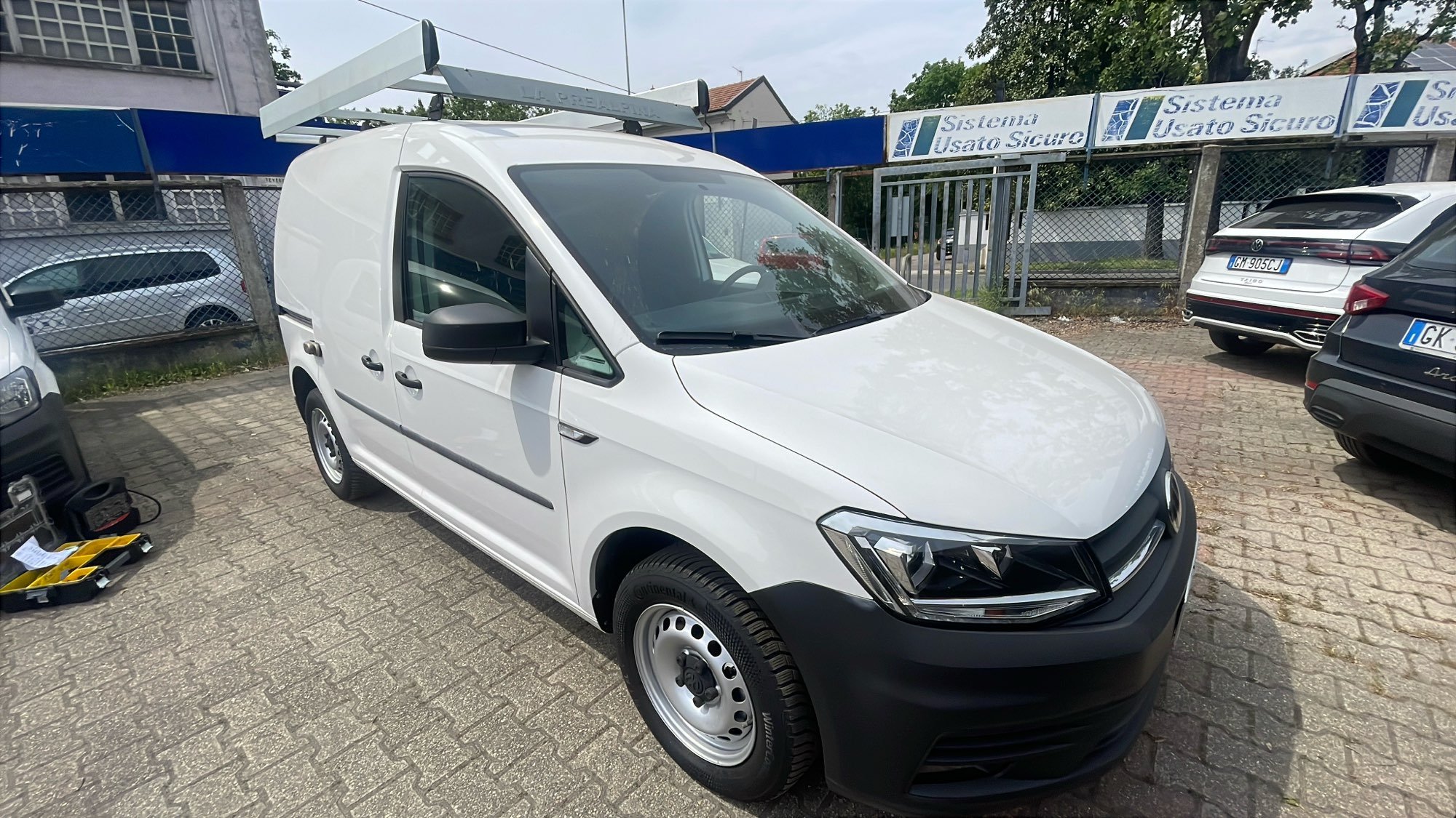 Volkswagen Caddy 2.0 TDI - Diesel - Manual - 101 hp - 88.054 km 