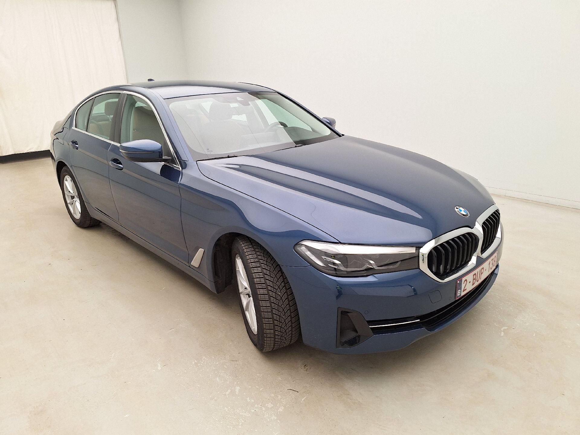 BMW 5 Series 518d - Diesel - Automatic - 136 hp - 38.385 km 