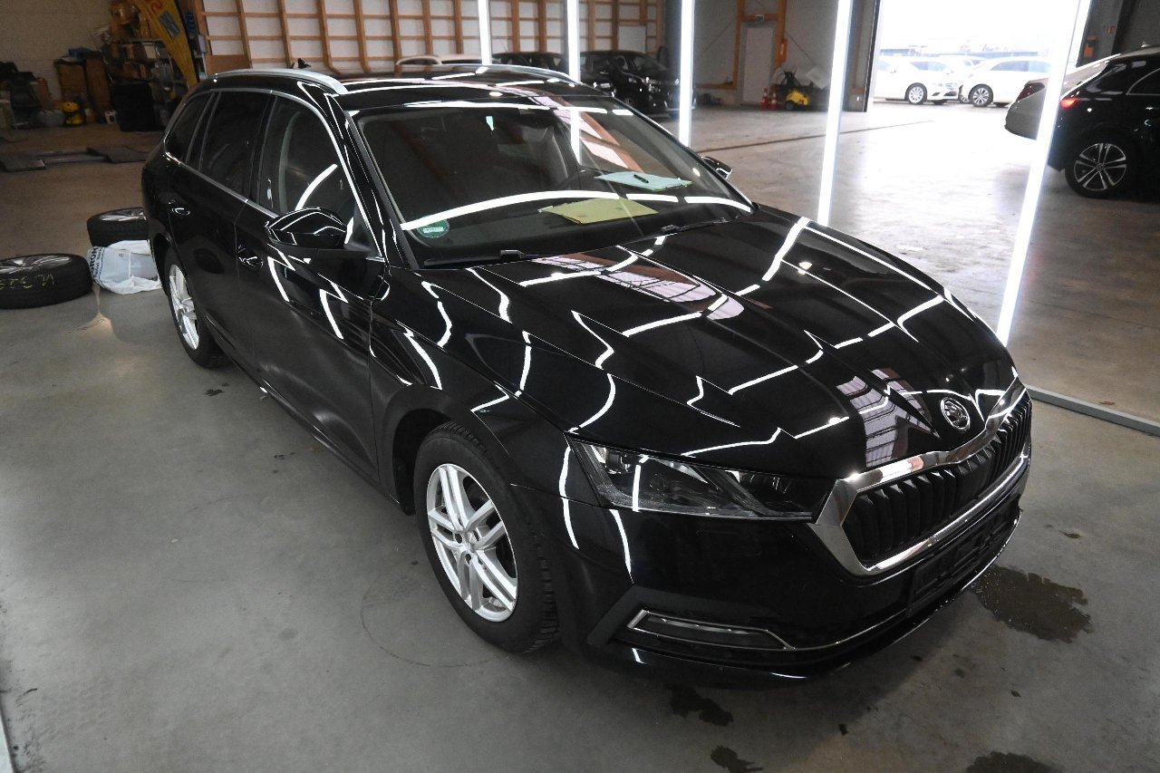 Skoda Octavia Combi 2.0 TDI Style - Diesel - Automatic - 150 hp - 129.447 km Style