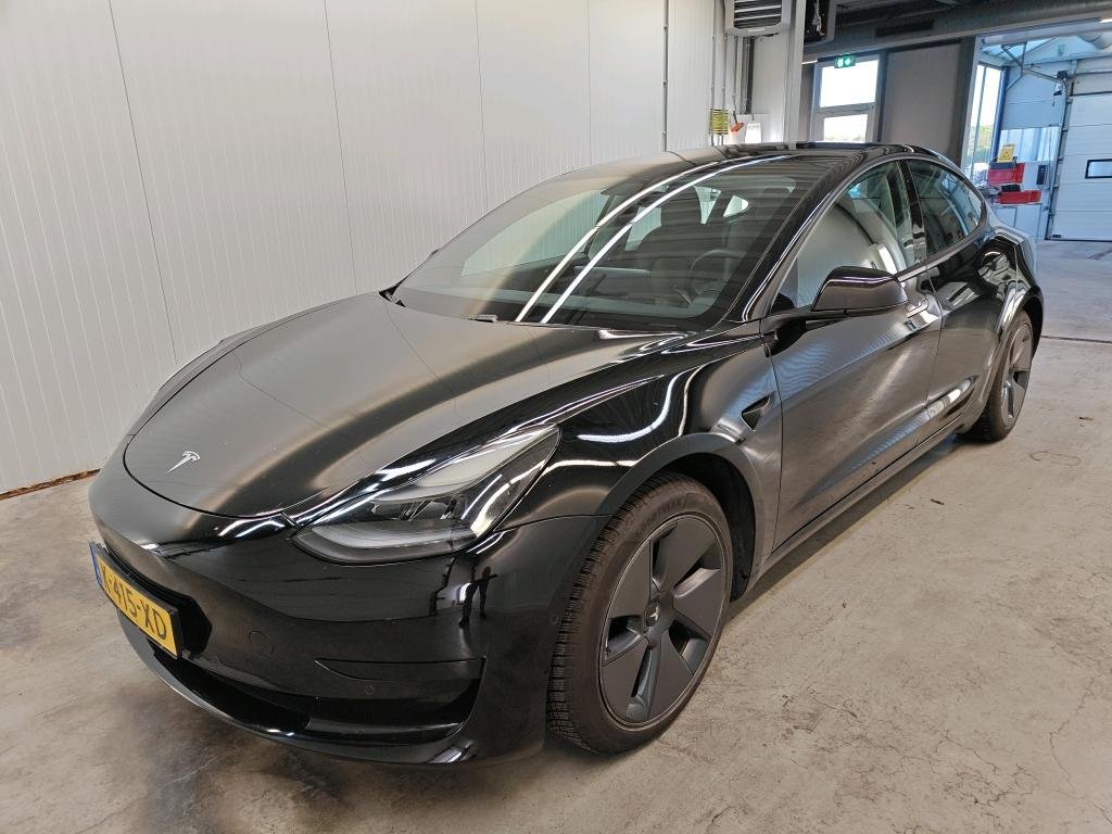 Tesla Model 3 Standard Range Plus 60 kWh - Electric - Automatic - 238 hp - 162.725 km