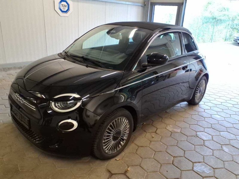 Fiat 500 e - Electric - Automatic - 118 hp - 10.699 km