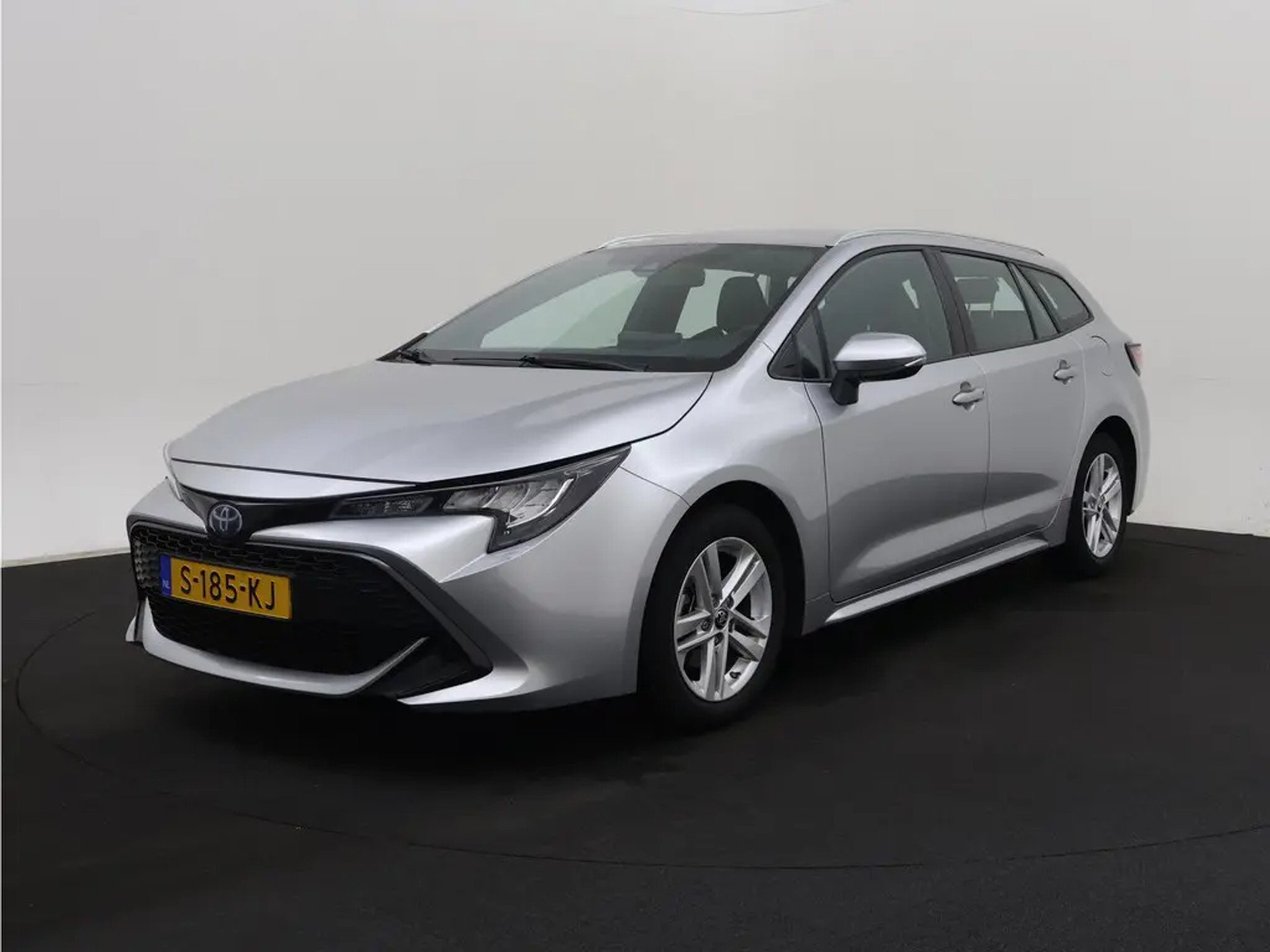 Toyota Corolla Touring Sports 1.8 Active - Hybrid - Automatic - 98 hp - 97.487 km