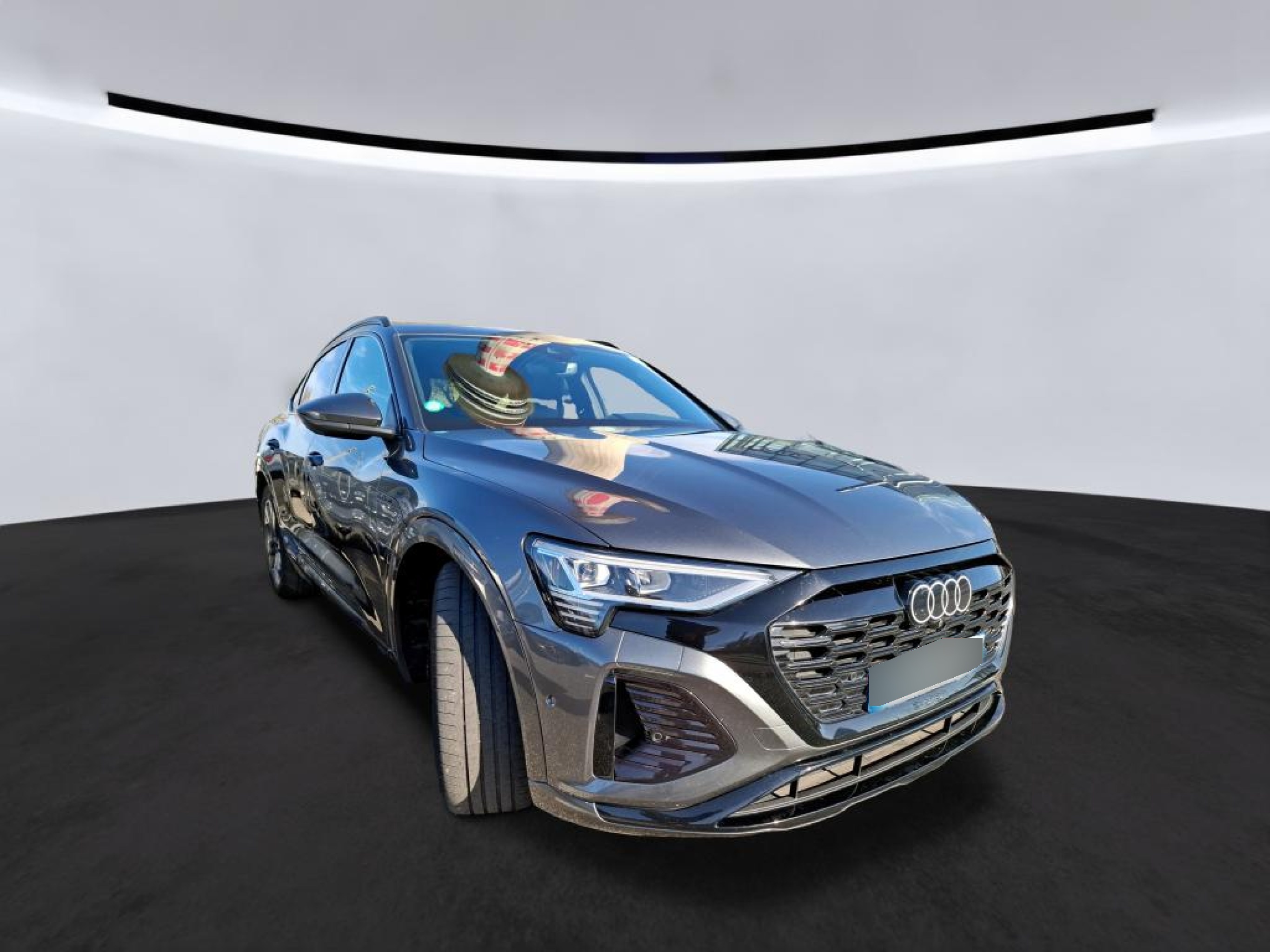 Audi Q8 E-tron Sportback 50 S Line - Quattro - Electric - Automatic - 340 hp - 69.092 km S Line