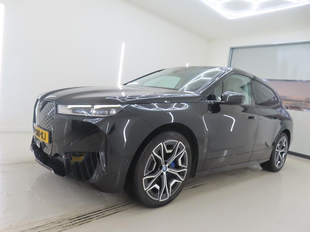 BMW iX 40 - xDrive - Electric - Automatic - 326 hp - 83.814 km