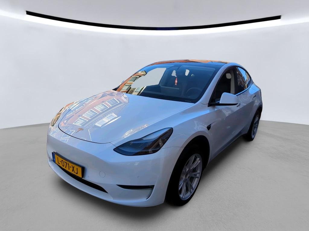 Tesla Model Y Long Range - Dual Motor - Electric - Automatic - 351 hp - 145.154 km