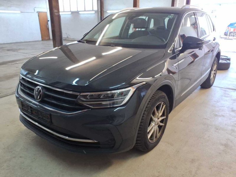 Volkswagen Tiguan 2.0 TDI Life - 4Motion - Diesel - Automatic - 150 hp - 112.358 km