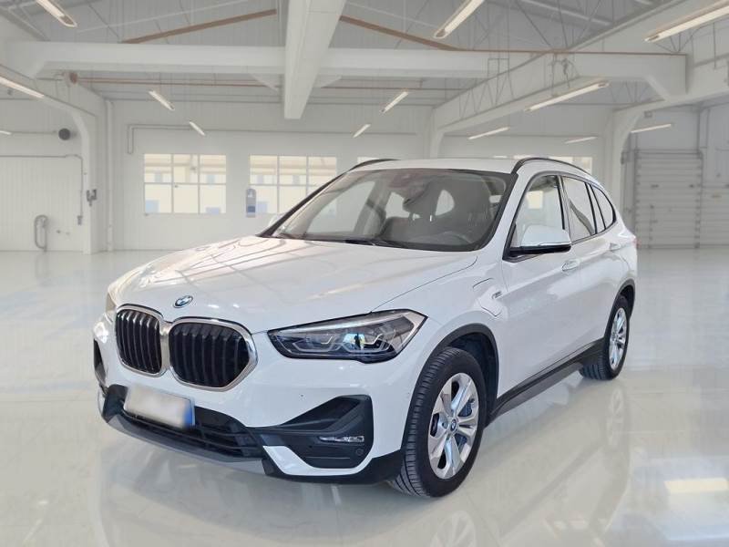 BMW X1 25e Business Advantage - xDrive - Hybrid - Automatic - 220 hp - 139.909 km Business Advantage