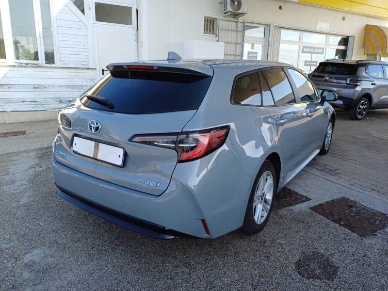 Toyota Corolla Touring Sports 1.8 Business - Hybrid - Automatic - 98 hp - 126.954 km
