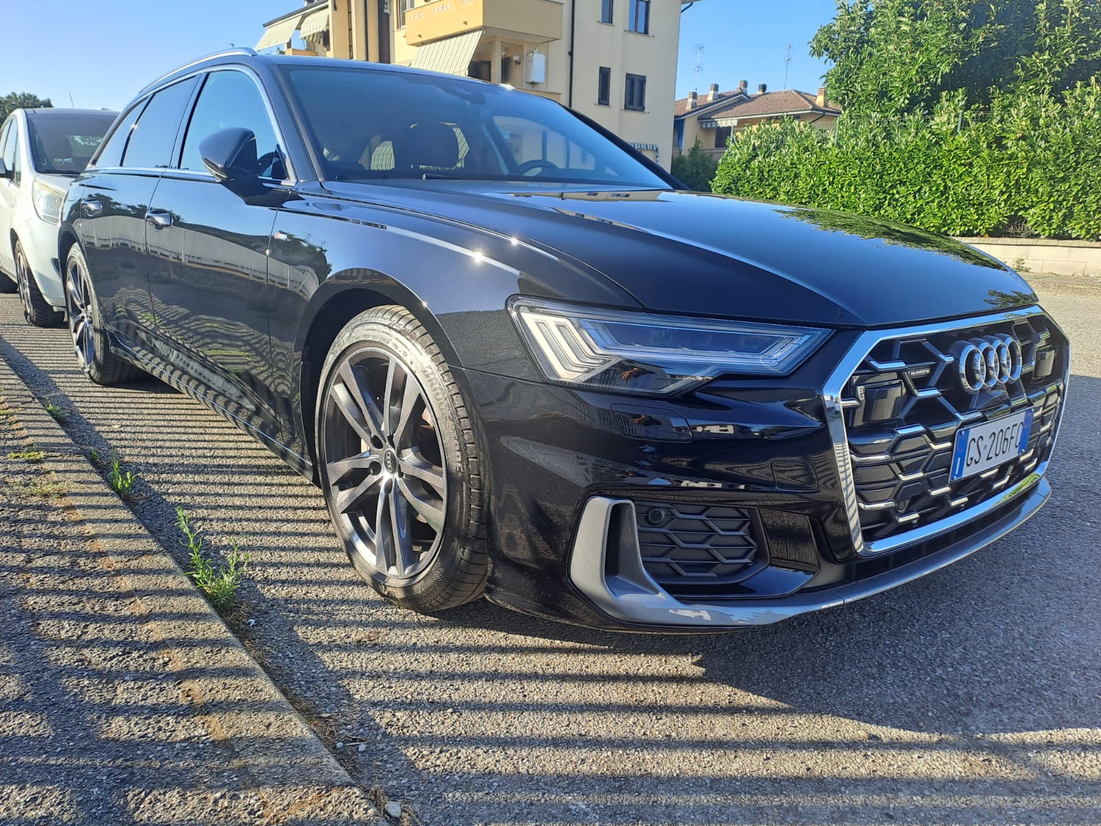 Audi A6 Avant 40 TDI S Line - Diesel - Automatic - 204 hp - 37.200 km S Line