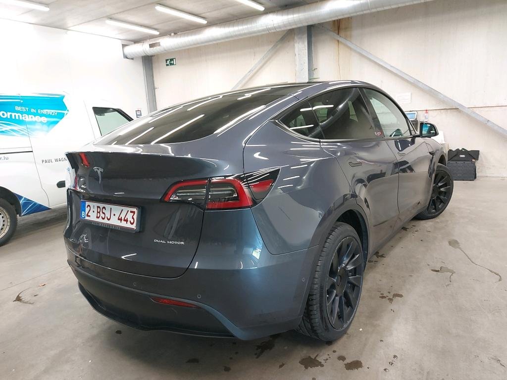 Tesla Model Y Long Range - Dual Motor - Electric - Automatic - 513 hp - 108.022 km