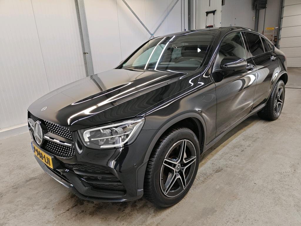 Mercedes-Benz GLC Coupé 300 Business Solution AMG - 4-Matic - Hybrid - Automatic - 211 hp - 111.548 km