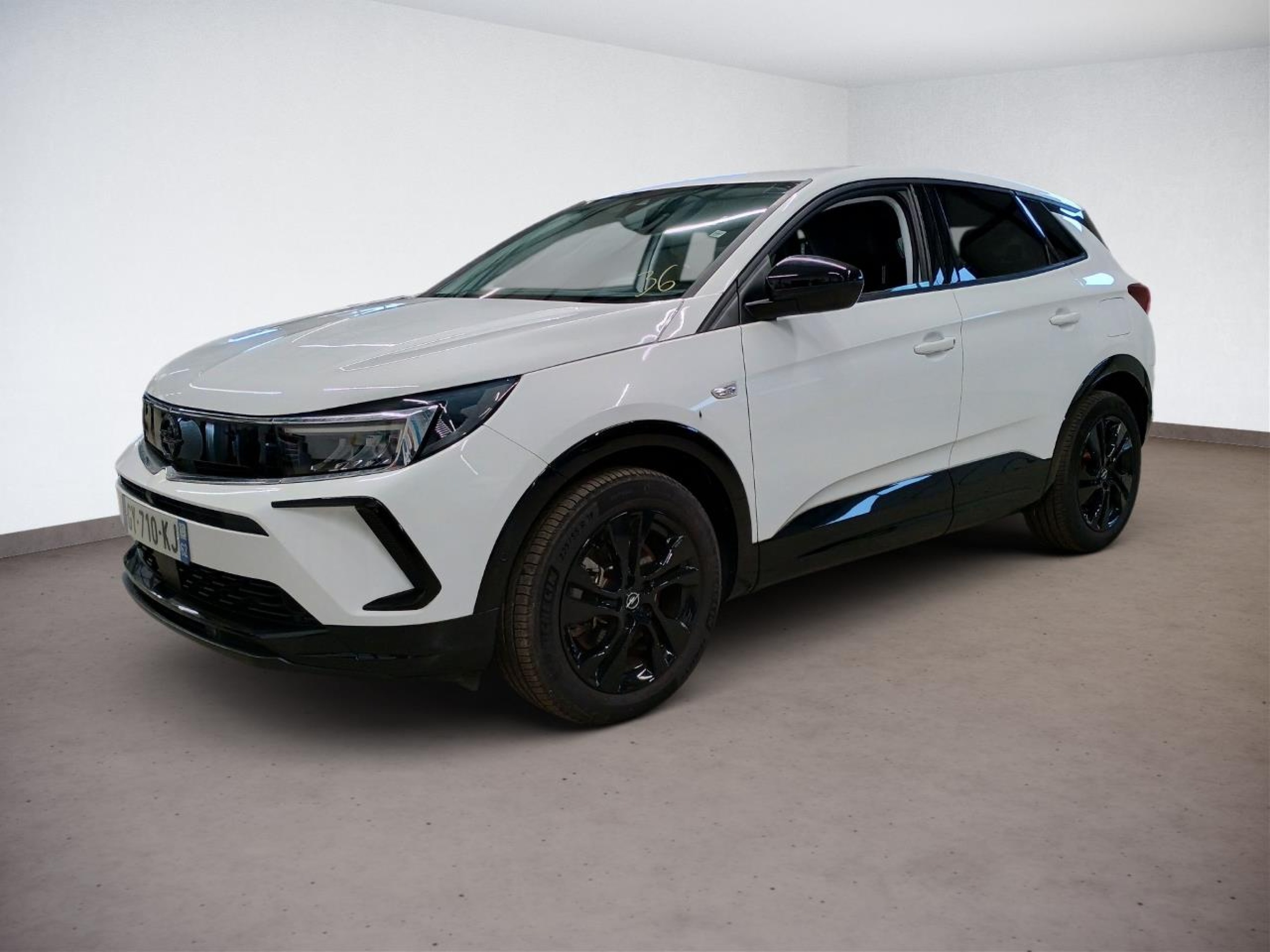Opel Grandland X 1.6 GS Line - Hybrid - Automatic - 181 hp - 18.266 km