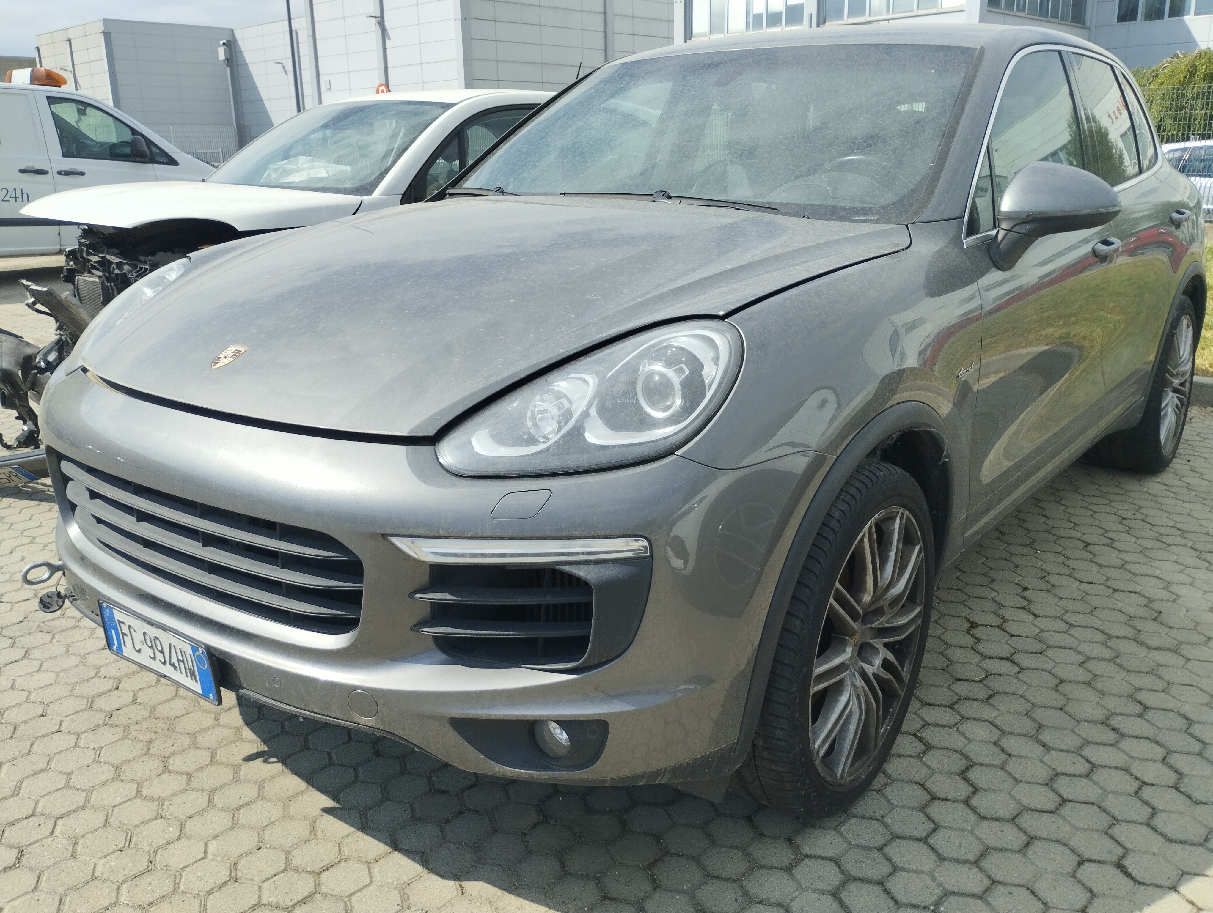 Porsche Cayenne 3.0 - Diesel - Automatic - 250 hp - 225.200 km