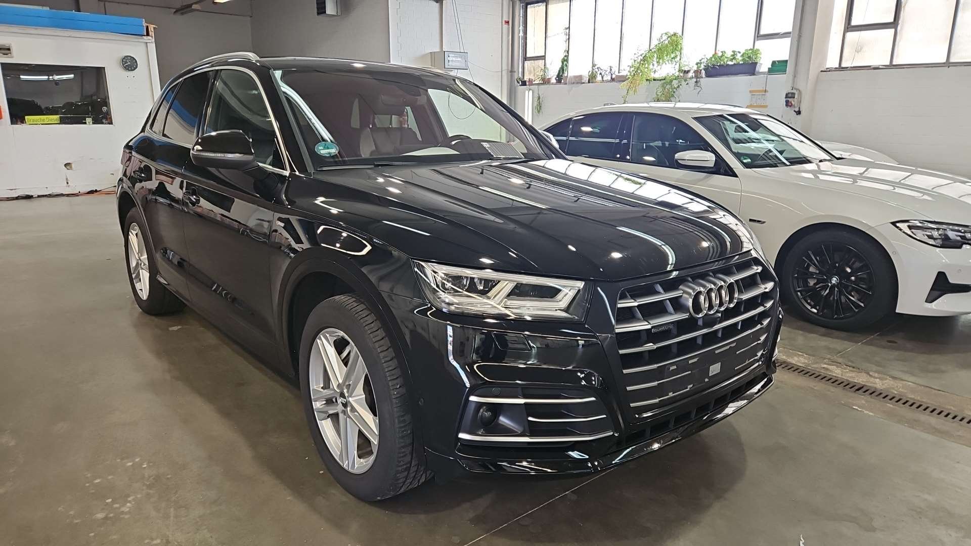 Audi Q5 55 TFSIe - Petrol - Manual - 367 hp - 106.134 km 