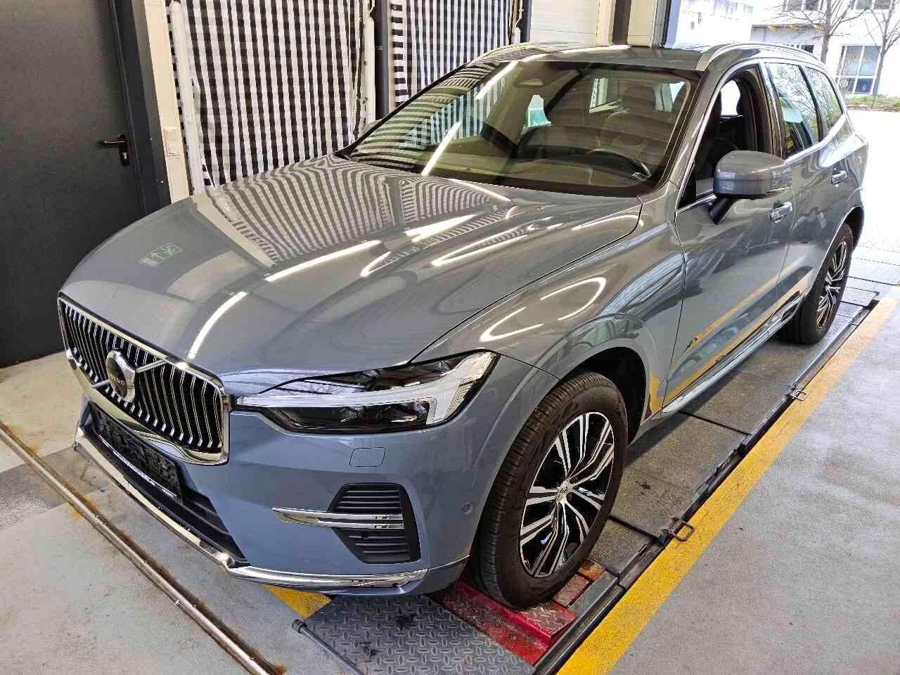 Volvo XC60 3.2 Inscription - Petrol - Automatic - 250 hp - 38.053 km