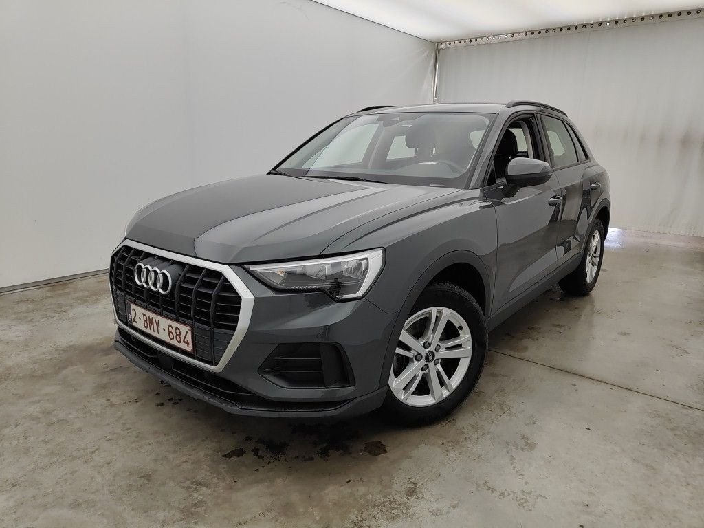 Audi Q3 35 TDI Attraction - Diesel - Automatic - 150 hp - 98.349 km