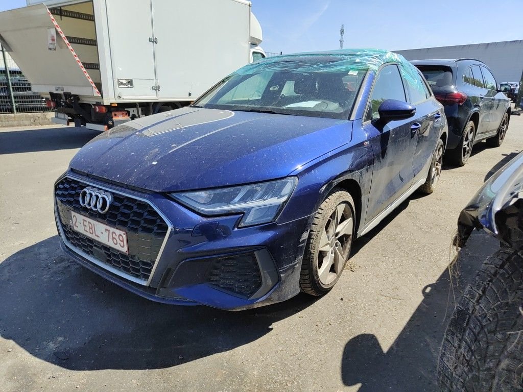Audi A3 Sportback 30 TFSI Sport - Petrol - Automatic - 110 hp - 84.859 km