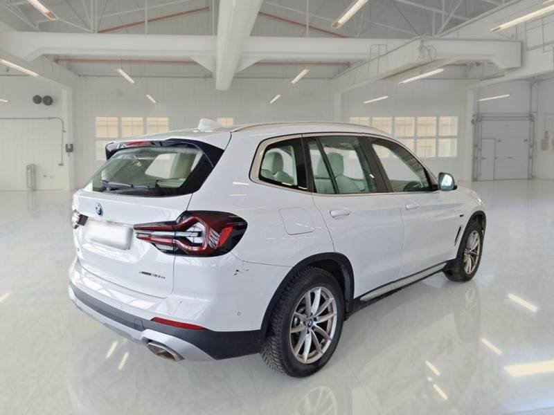 BMW X3 30e - xDrive - Hybrid - Automatic - 292 hp - 93.711 km