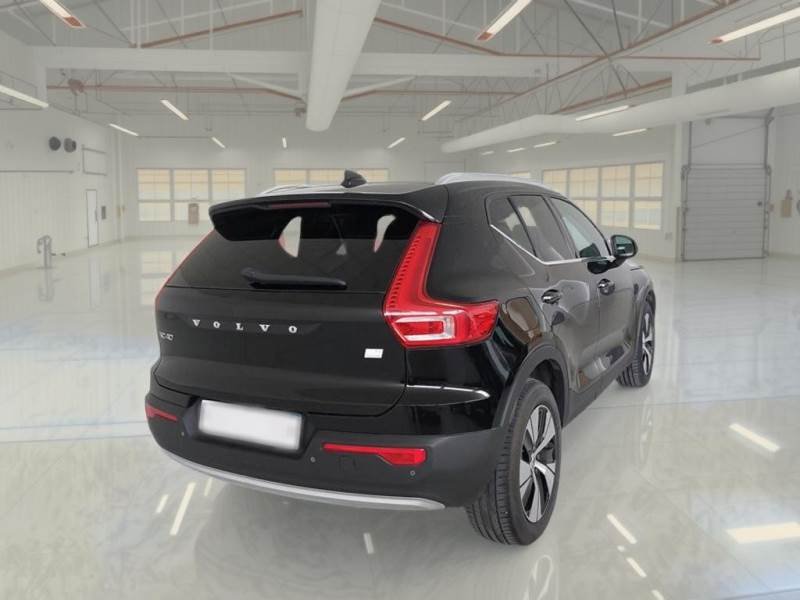 Volvo XC40 T4 Inscription Expression - Hybrid - Automatic - 261 hp - 151.975 km