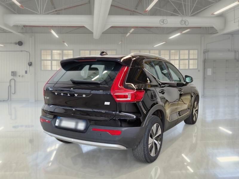 Volvo XC40 T5 Core - Hybrid - Automatic - 261 hp - 82.471 km