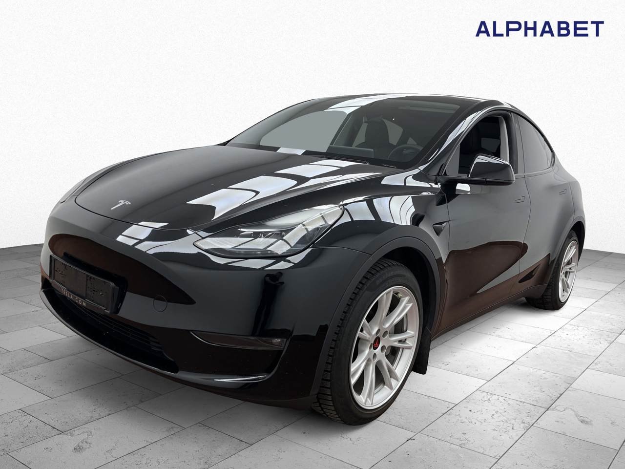 Tesla Model Y Long Range - Dual Motor - Electric - Automatic - 208 hp - 76.437 km