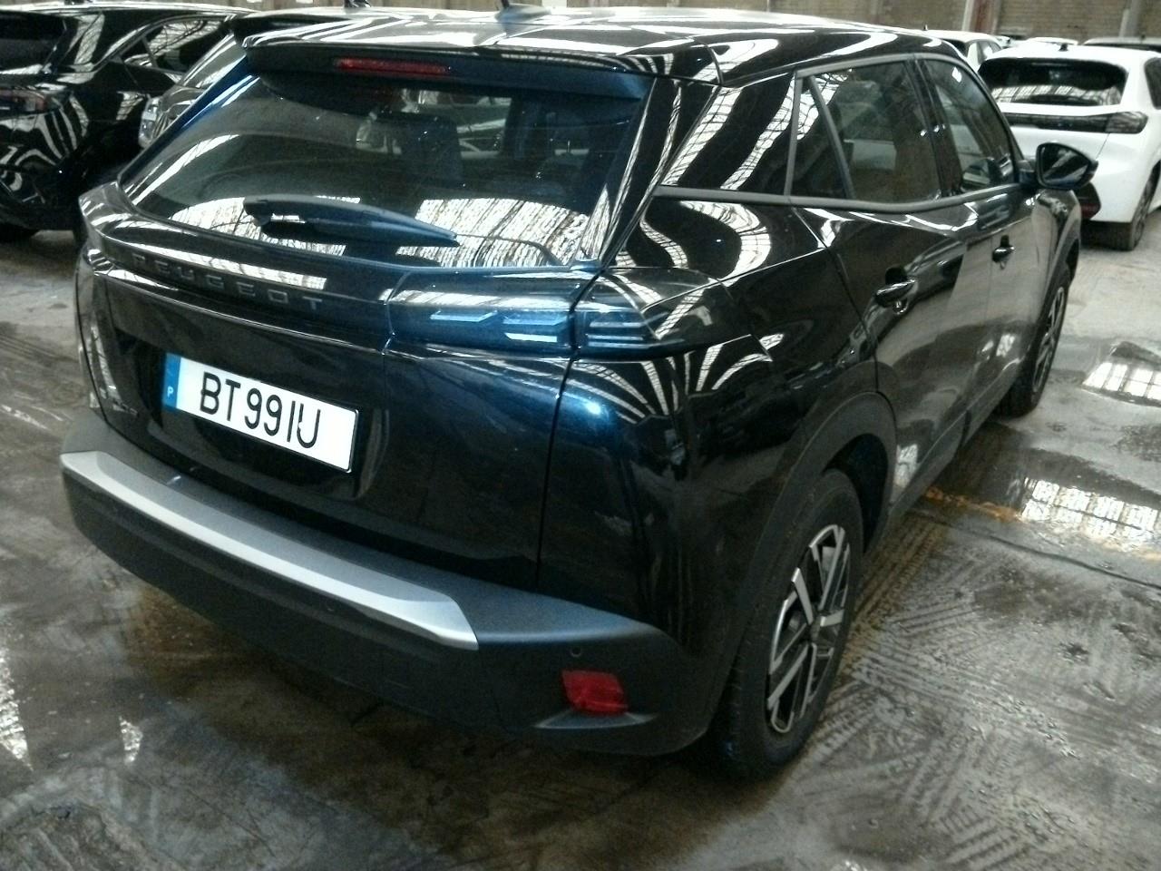 Foto 7 van Peugeot E-2008