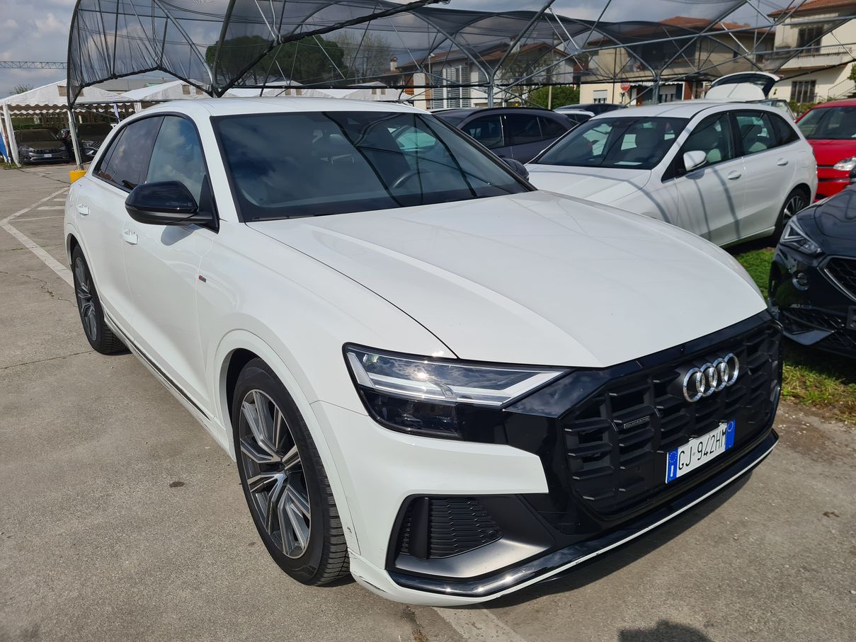2022 Audi Q8   AWD
