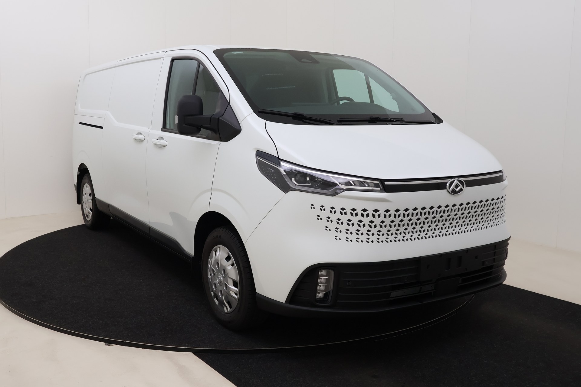 Maxus e-Deliver 7 L2H1 77 kWh 2026