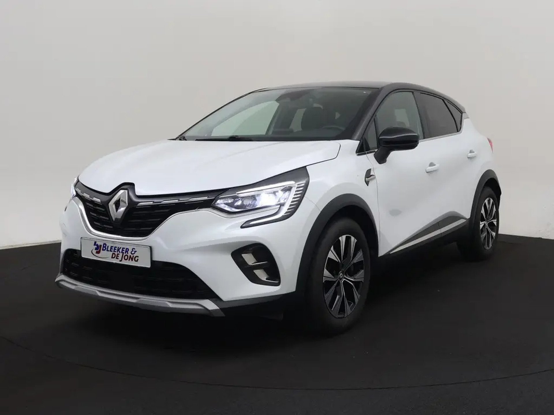 Renault Captur 1.6 Techno - Hybrid - Automatic - 143 hp - 65.009 km