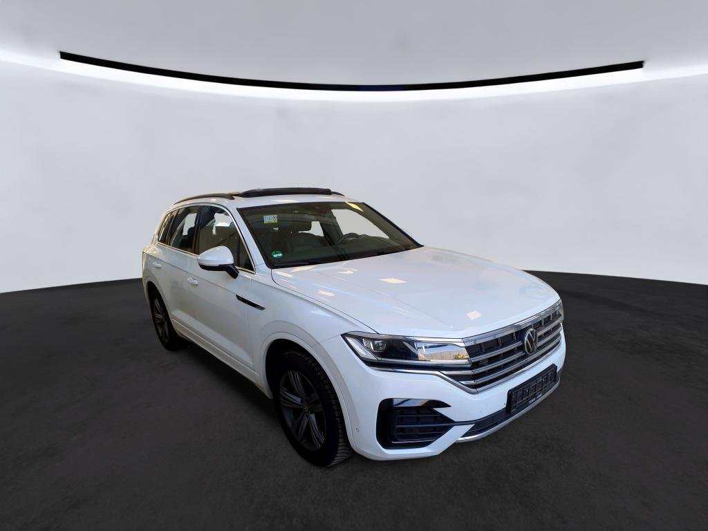 2018 Volkswagen Touareg   