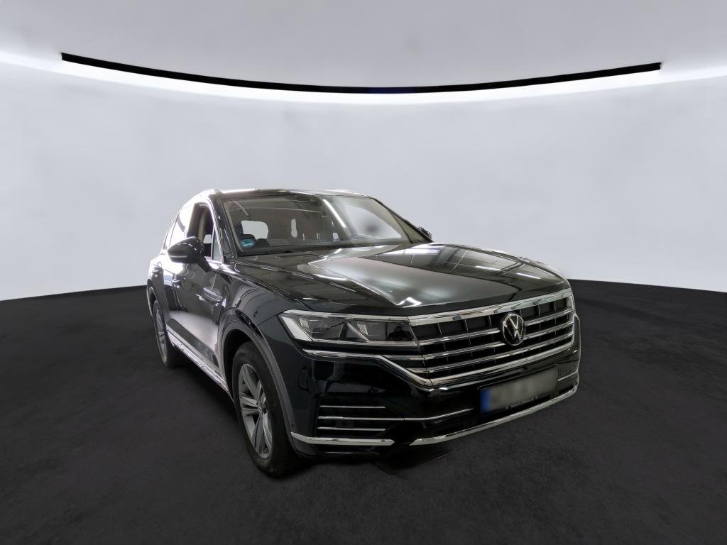 2018 Volkswagen Touareg   AWD
