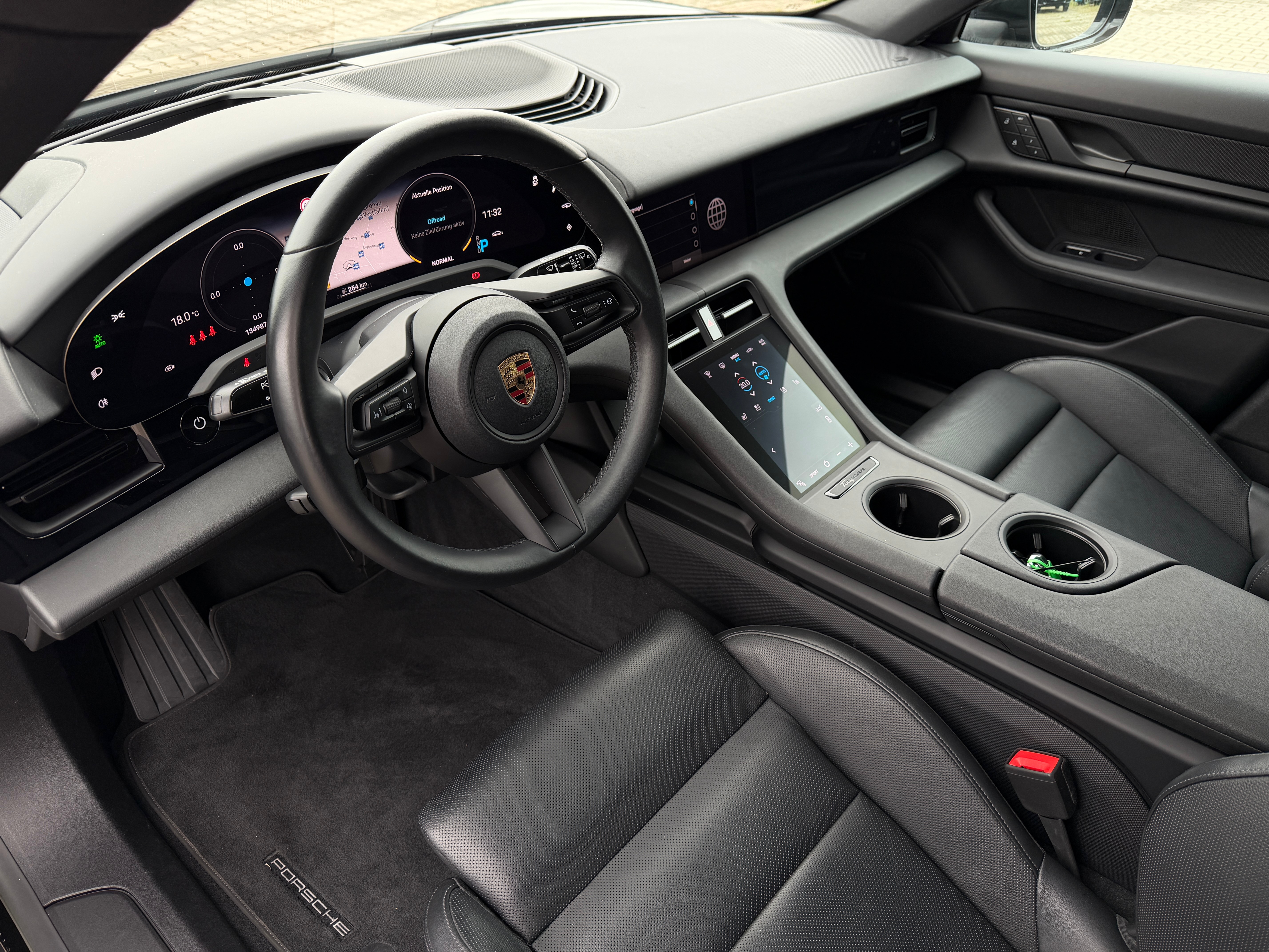 Foto 6 van Porsche Taycan