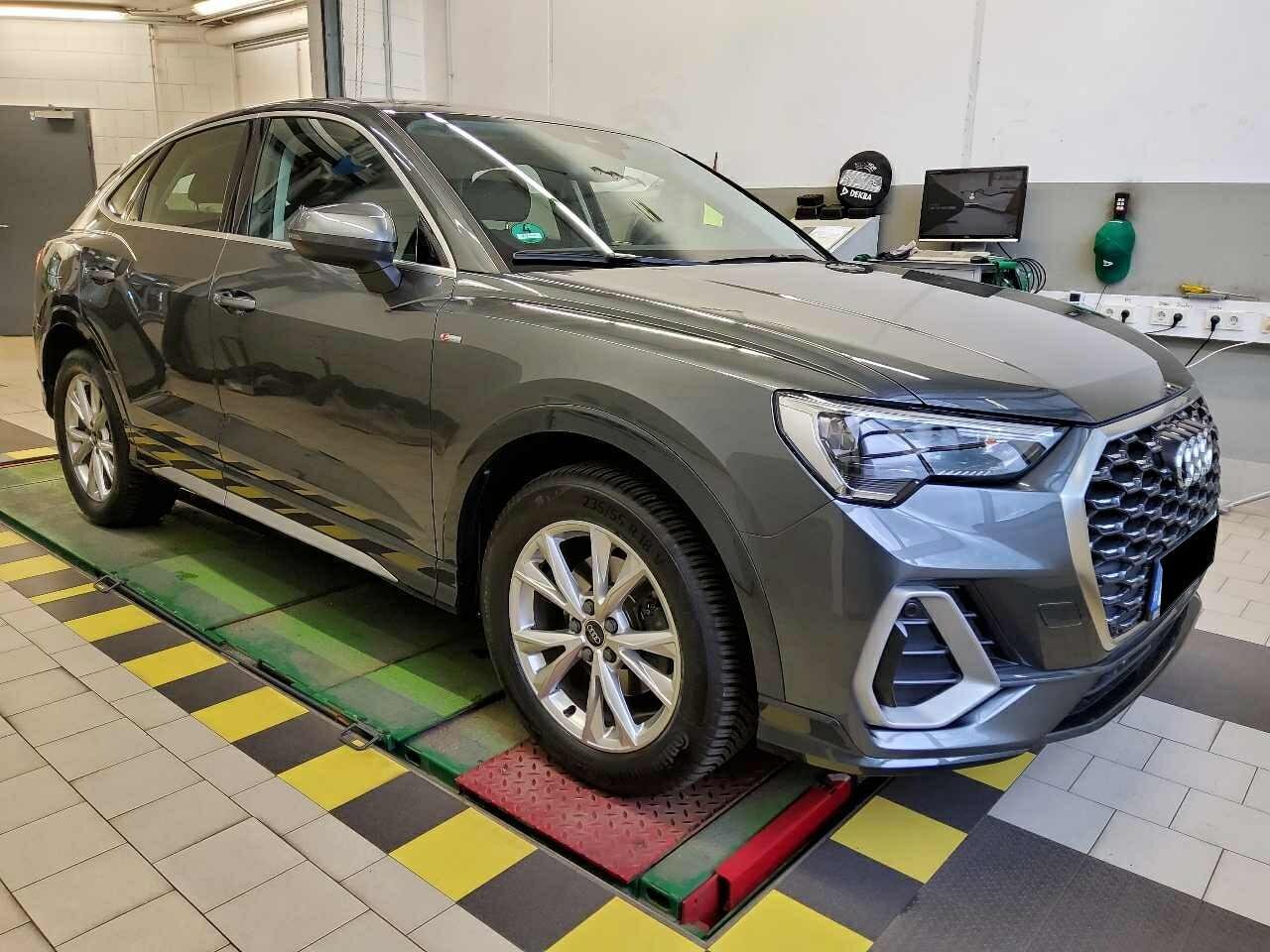 2020 Audi Q3   