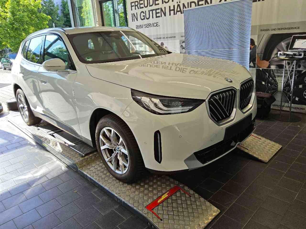 2024 BMW X3   AWD