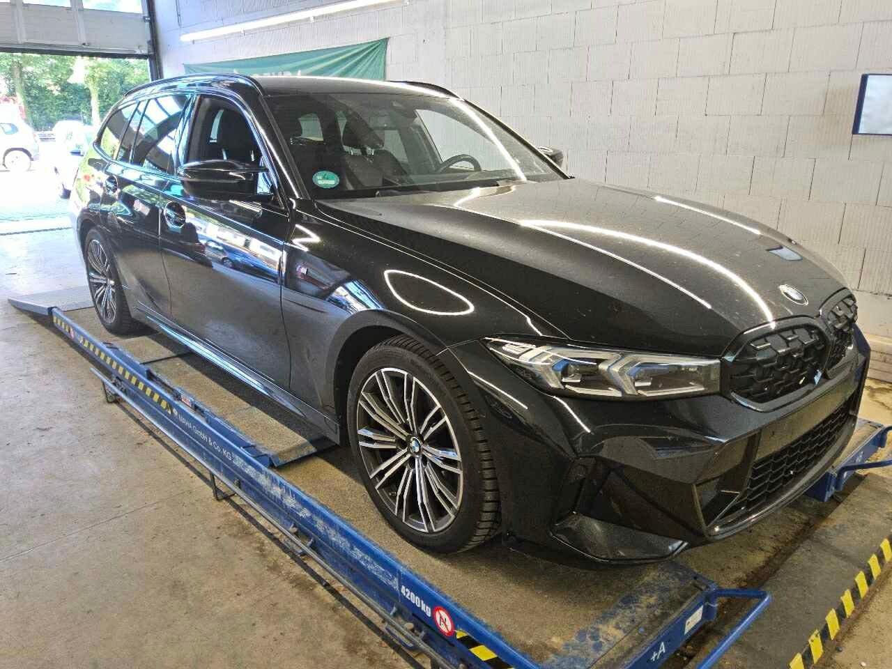 2022 BMW 3 Series   