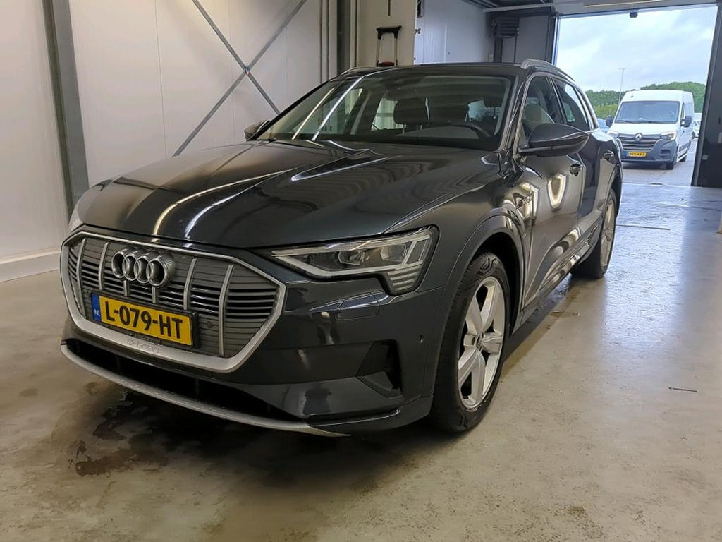 Audi E-tron 55 Business - Quattro - Electric - Automatic - 408 hp - 190.716 km