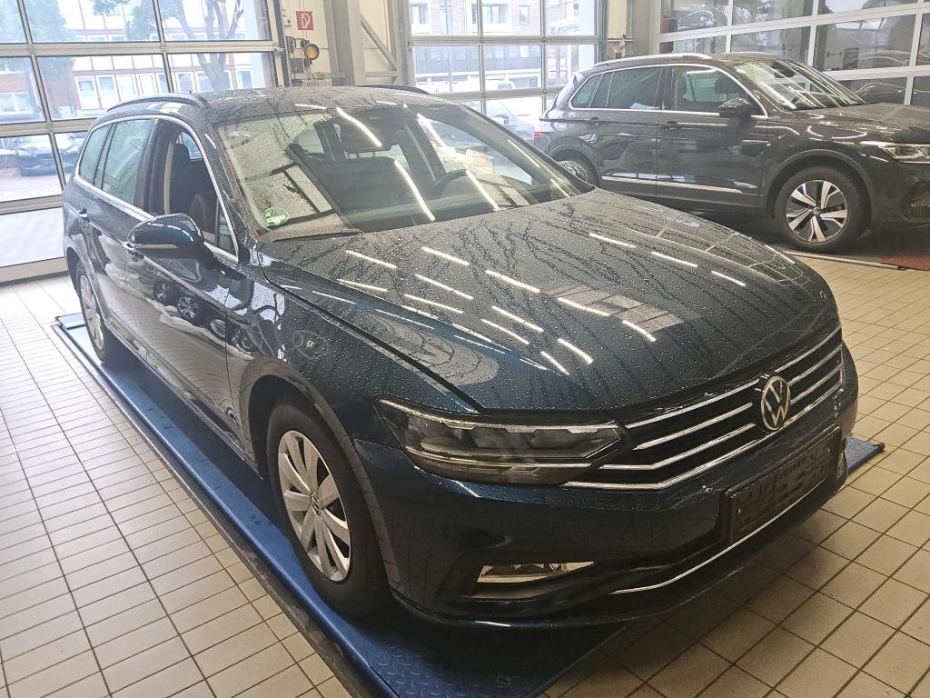 2019 Volkswagen Passat   
